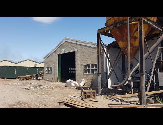 450M² FACTORY RENTED IN BLACKHEATH INDUSTRIAL